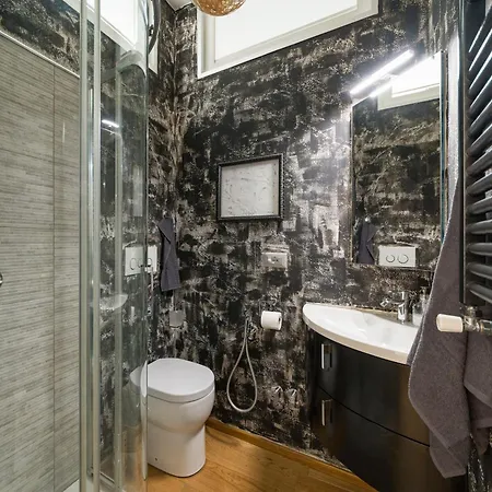 Comfort-moderno And Parking Apartment