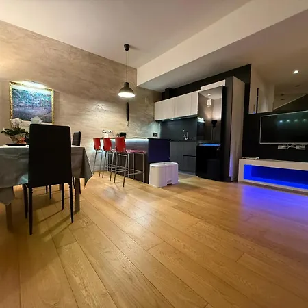 Appartamento Comfort-moderno And Parking *