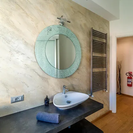 Appartamento Comfort-moderno And Parking *