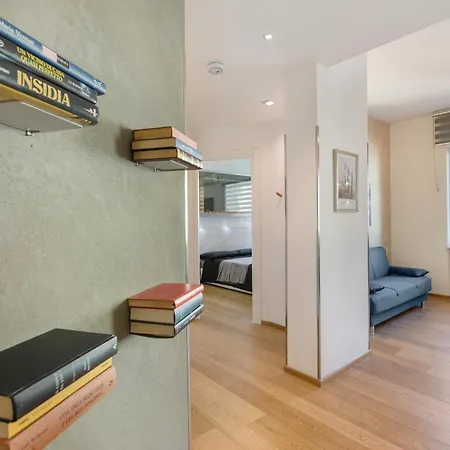 Comfort-moderno And Parking Genoa