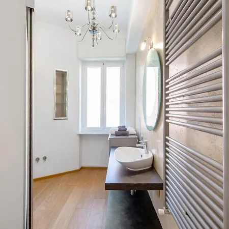 Comfort-moderno And Parking Apartman Genova