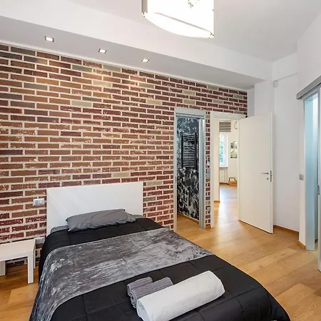 Comfort-moderno And Parking Apartment