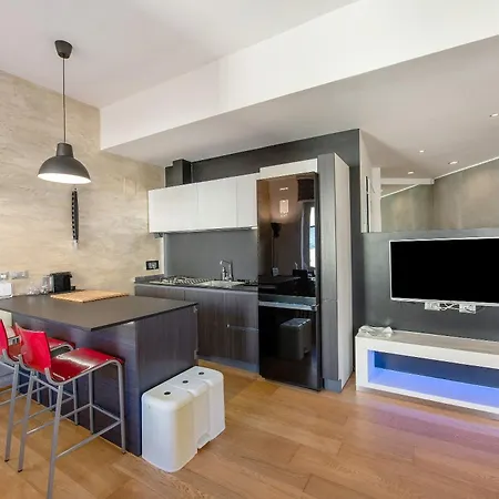 アパート Comfort-moderno And Parking *